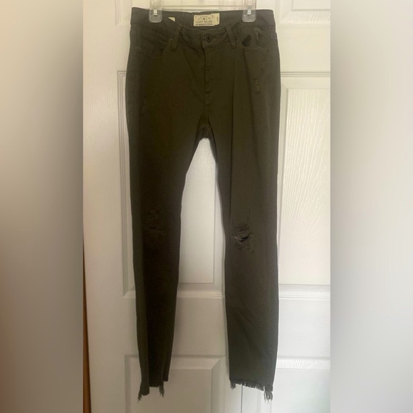 Lucky Jeans - Picture 2 of 6